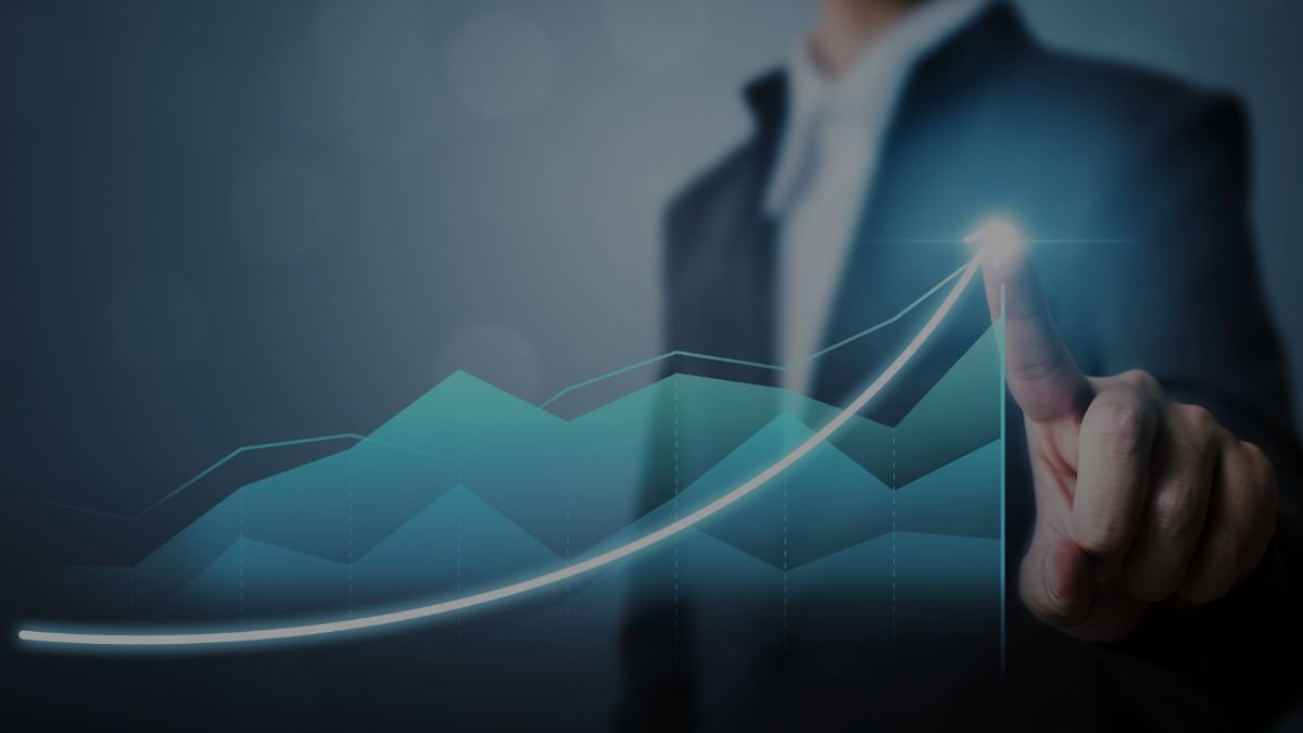 Diseñamos e implementamos estrategias de desarrollo comercial, planeamiento de ventas y entrenamiento en la práctica, para nuestros clientes.